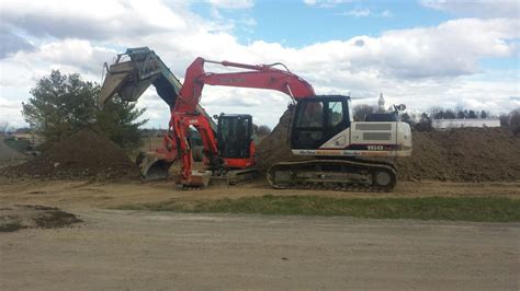 Mini Excavation 2000 Enr in Thetford Mines, QC 